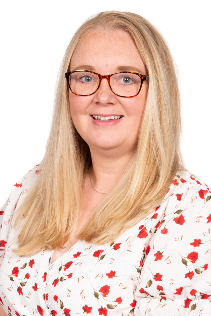 Kirsten Roberts image